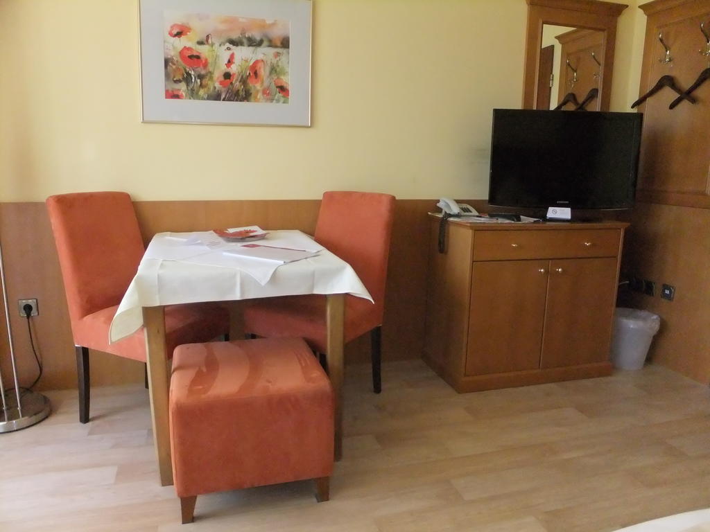 Aparthotel Christine Бад-Фюссинг Номер фото